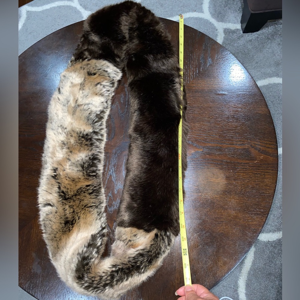 Scarf - Picture 2 of 6